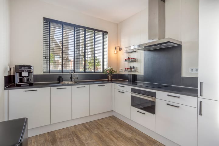 Photo 11 of Burgemeester Galleestr 67-B