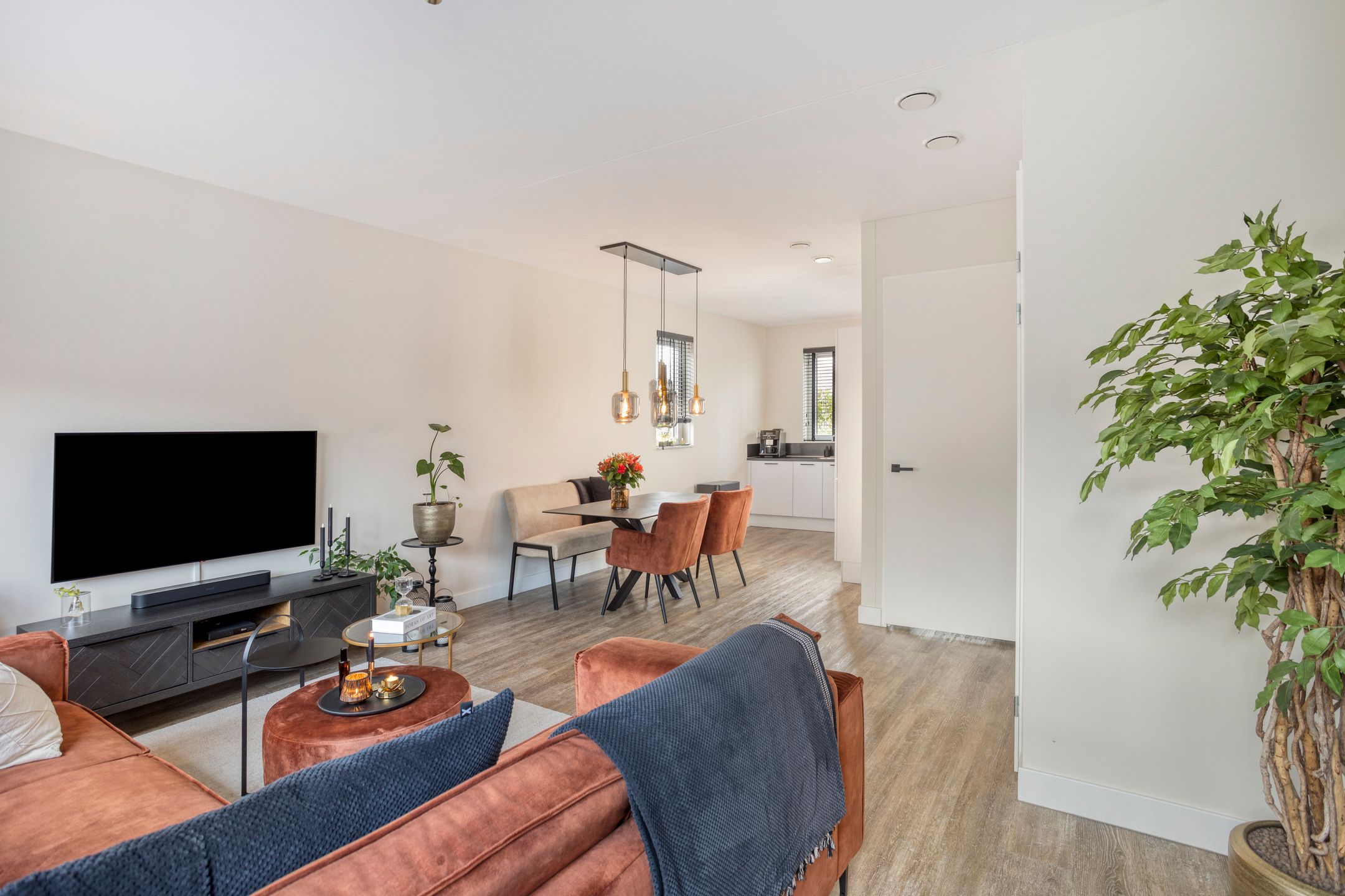 Foto 9 van Burgemeester Galleestr 67-B