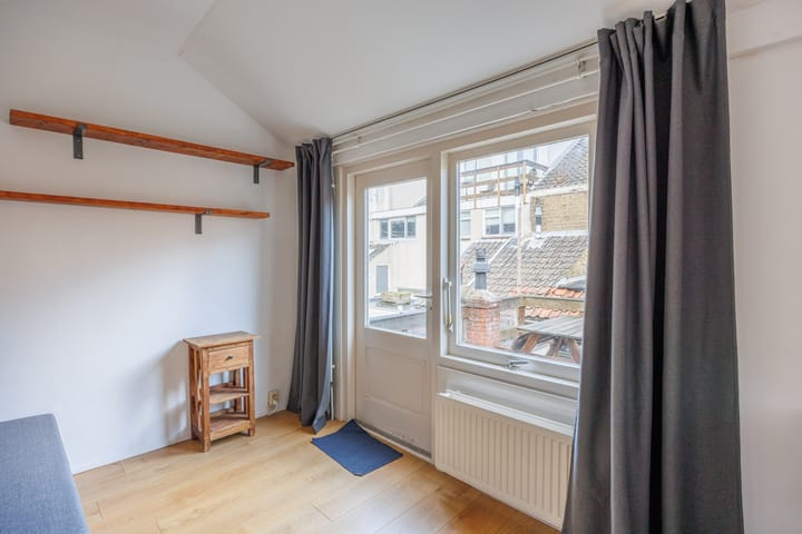 Photo 17 of Dirklangendwarsstraat 6