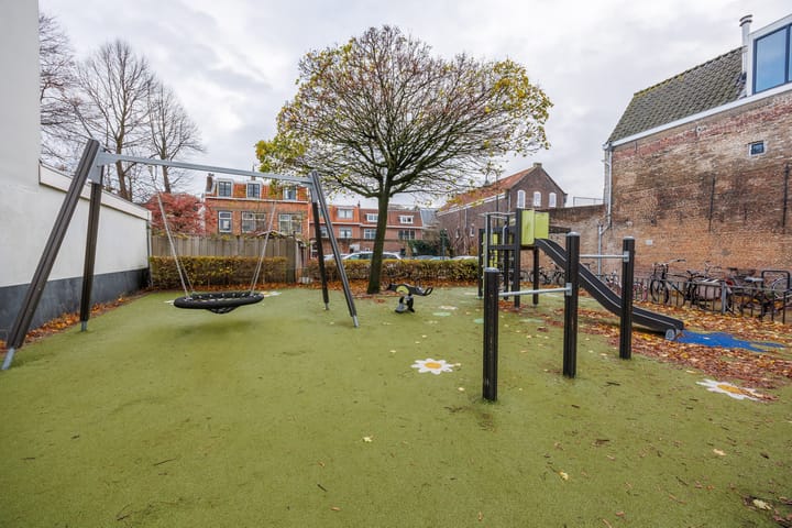 Photo 37 of Dirklangendwarsstraat 6