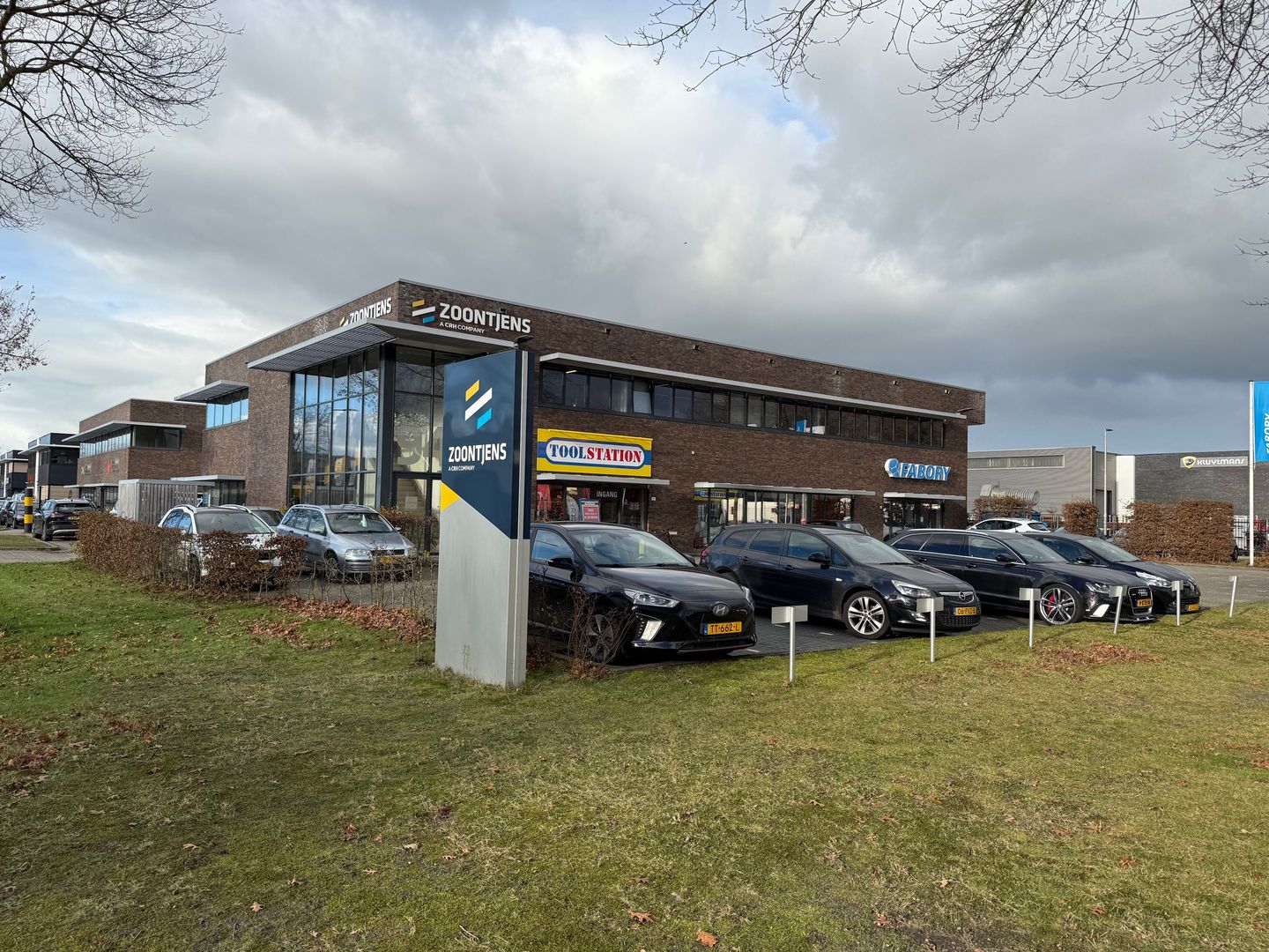 View photo 1 of Wegastraat 22