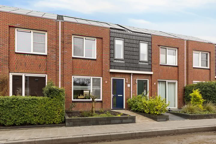 Photo 4 of Delfstraat 35