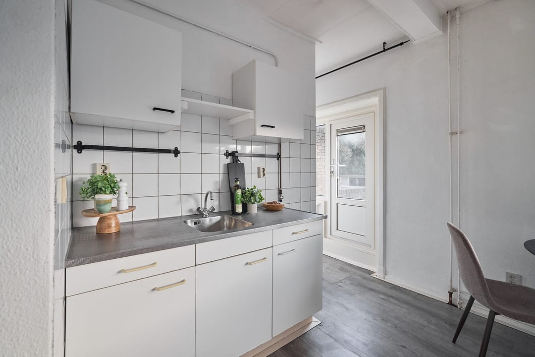 Photo 11 of Geuzenweg 20-D