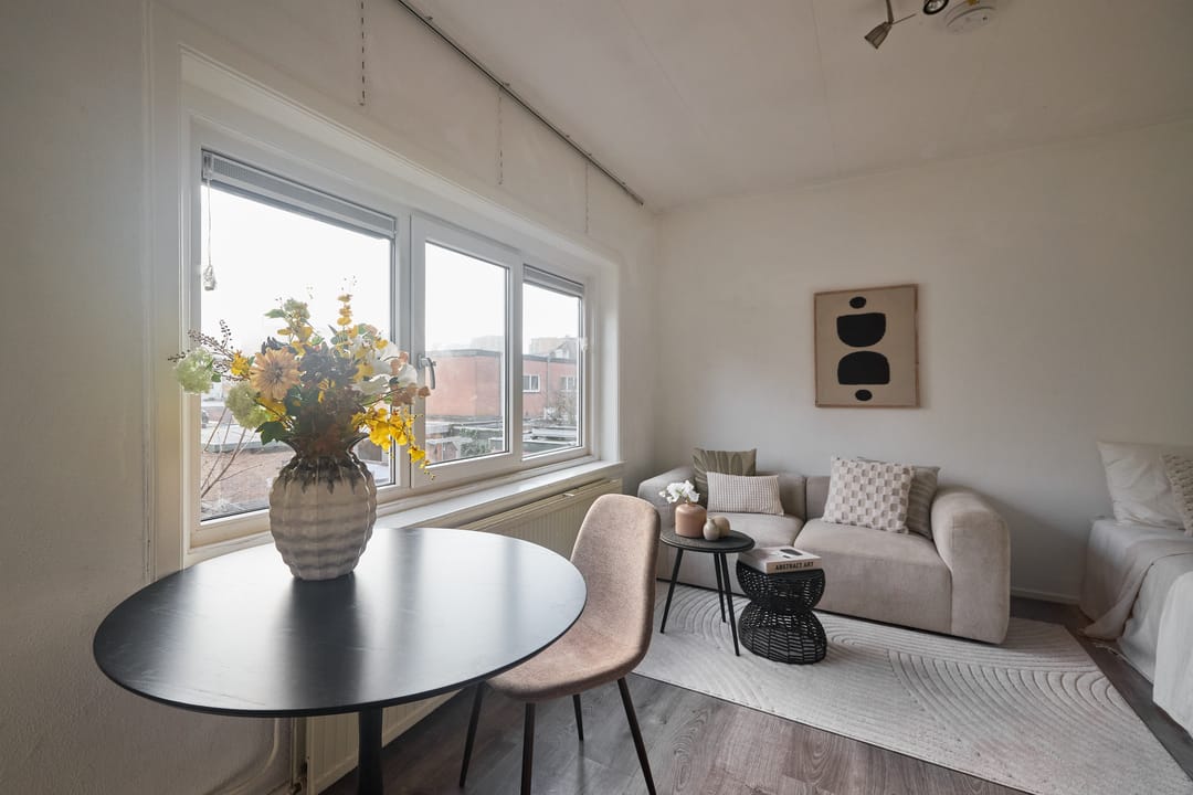 Photo 13 of Geuzenweg 20-D