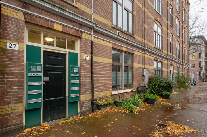 Photo 12 of Derde Hugo de Grootstraat 27-3