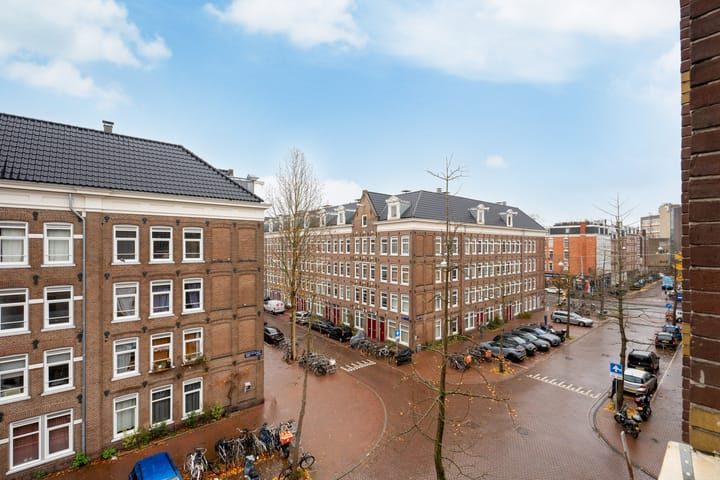 Photo 14 of Derde Hugo de Grootstraat 27-3
