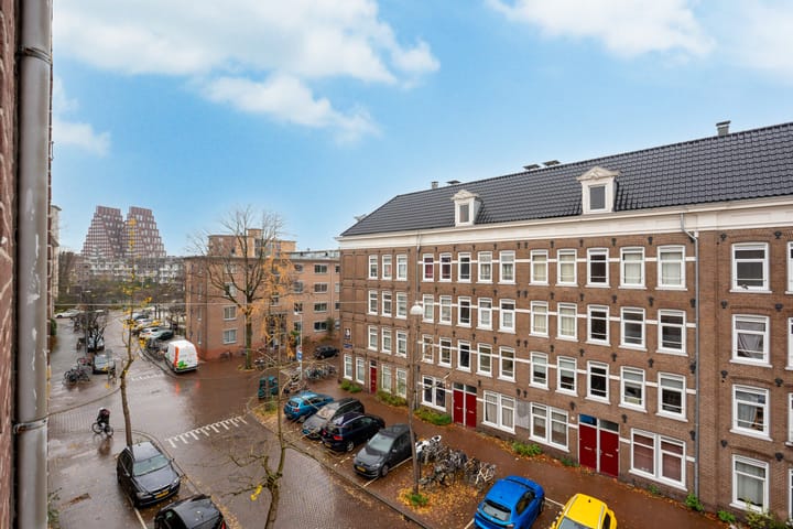 Photo 15 of Derde Hugo de Grootstraat 27-3