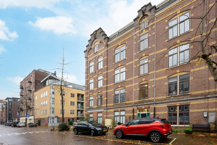 Photo 18 of Derde Hugo de Grootstraat 27-3