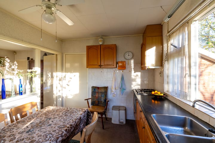 Foto 9 van Oosterstraat 4