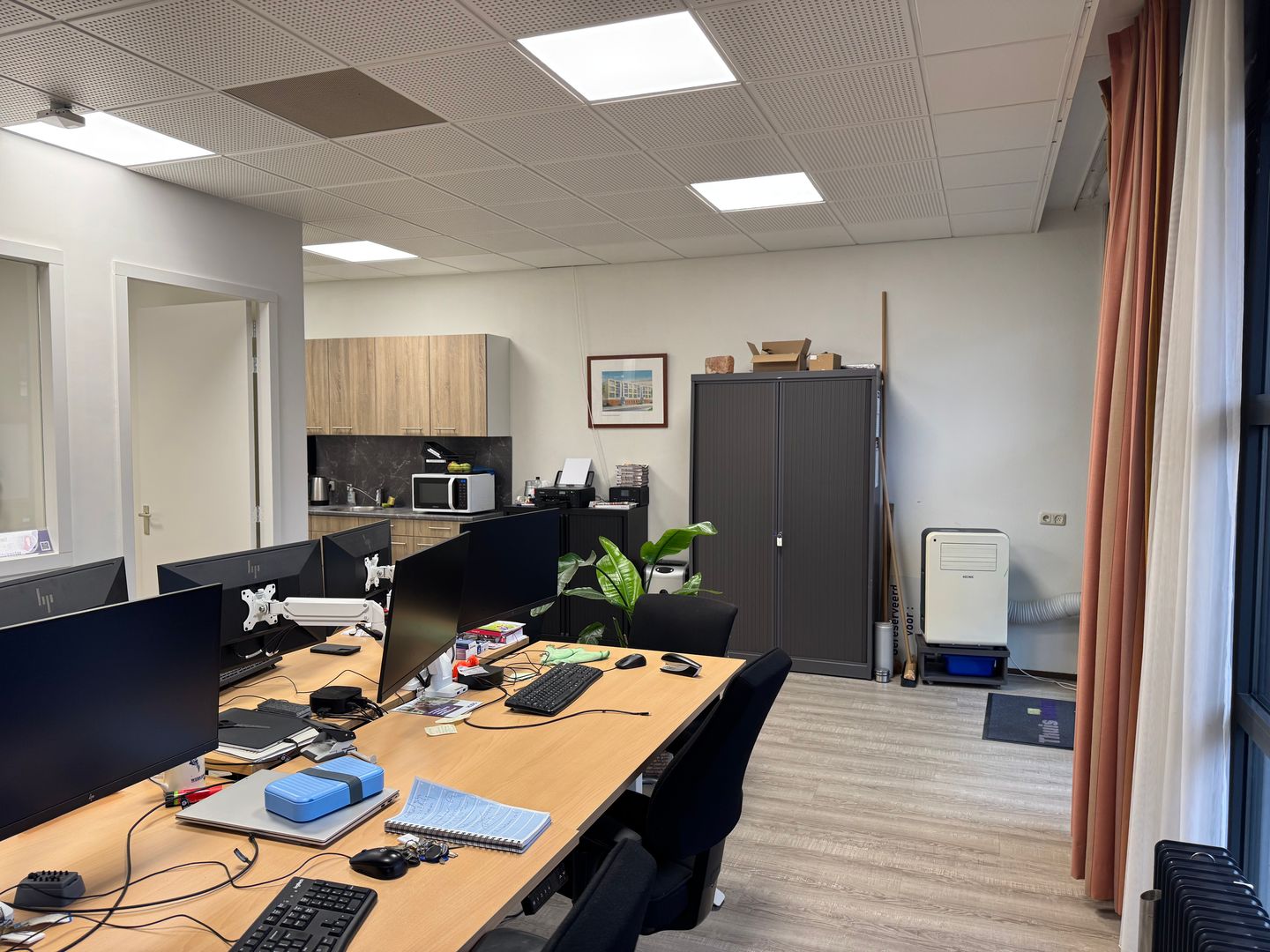 View photo 3 of Venestraat 18