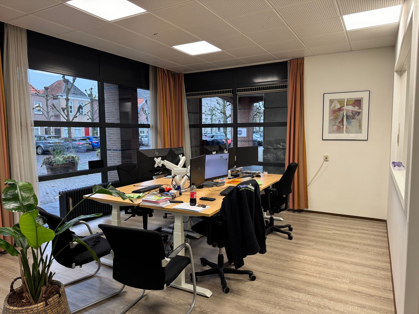 View photo 4 of Venestraat 18