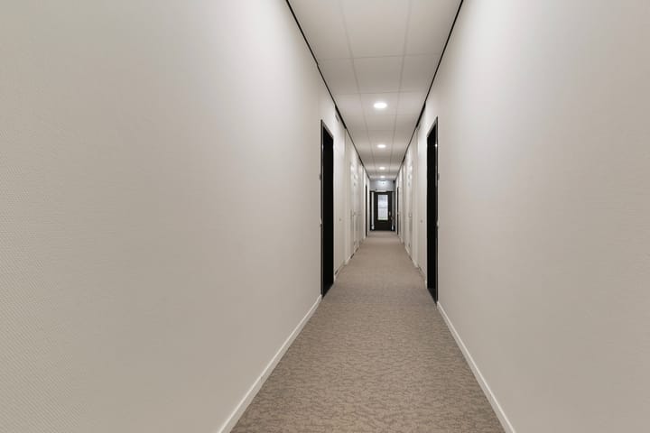 Photo 10 of Albertina Agnesstraat 98