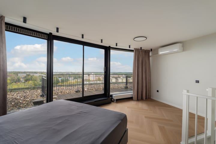 Foto 29 van Tine van Dethstraat 85