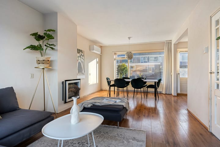 Foto 2 van Engwerd 6