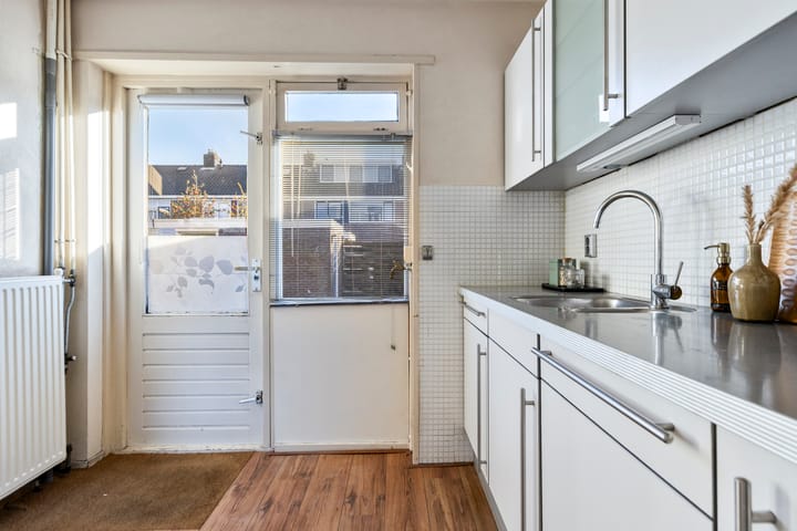 Foto 17 van Engwerd 6