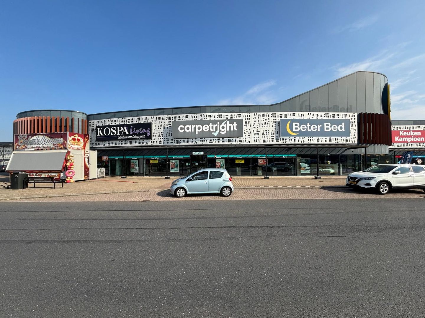 View photo 2 of Woonboulevard 20