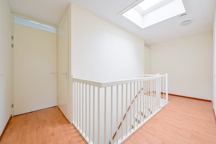 Photo 19 of Brink 23