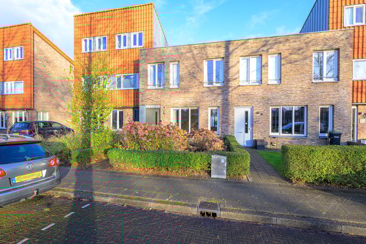 Photo 35 of Brink 23