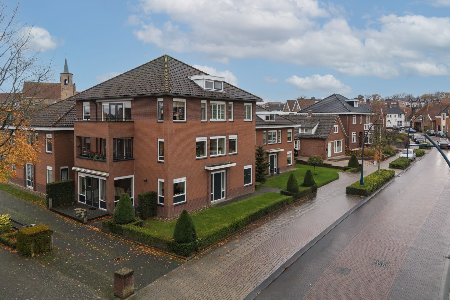 Photo 1 of Denekamperstraat 16-C