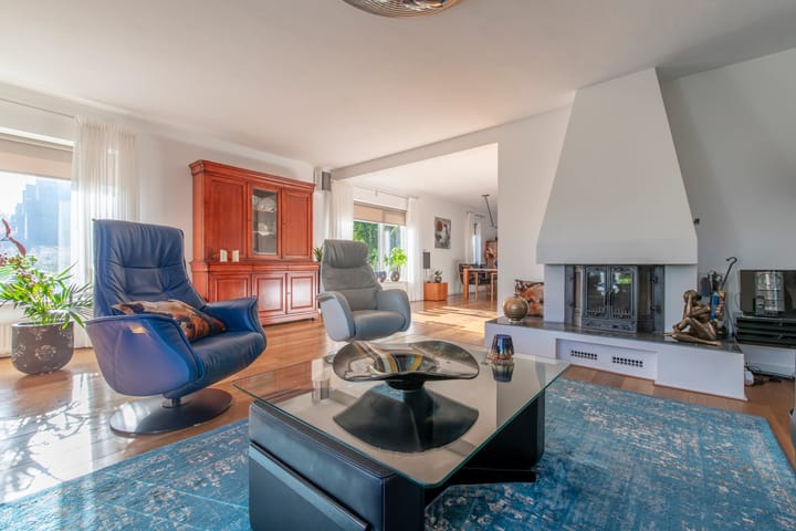 Photo 6 of Leeuwerik 44