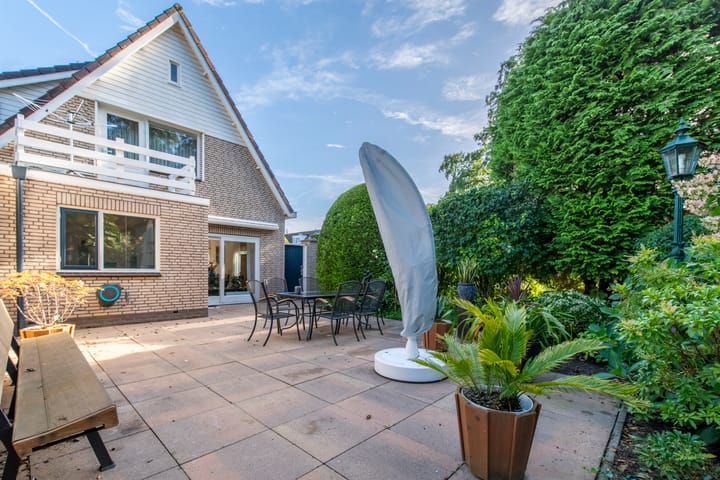 Photo 28 of Leeuwerik 44