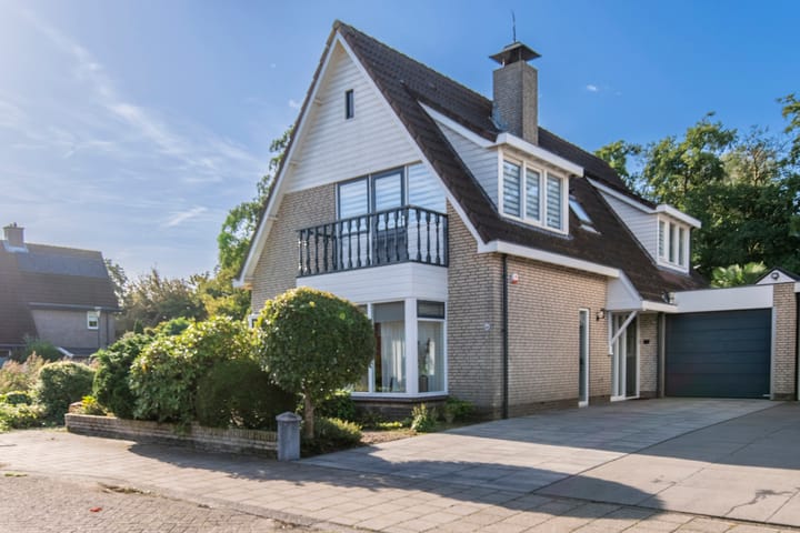 Photo 32 of Leeuwerik 44