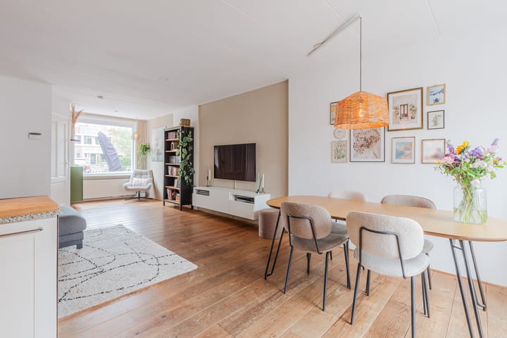 Photo 15 of Burgemeester G.Bosstraat 4