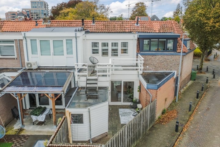 Photo 31 of Burgemeester G.Bosstraat 4