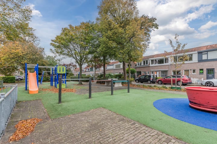 Photo 33 of Burgemeester G.Bosstraat 4