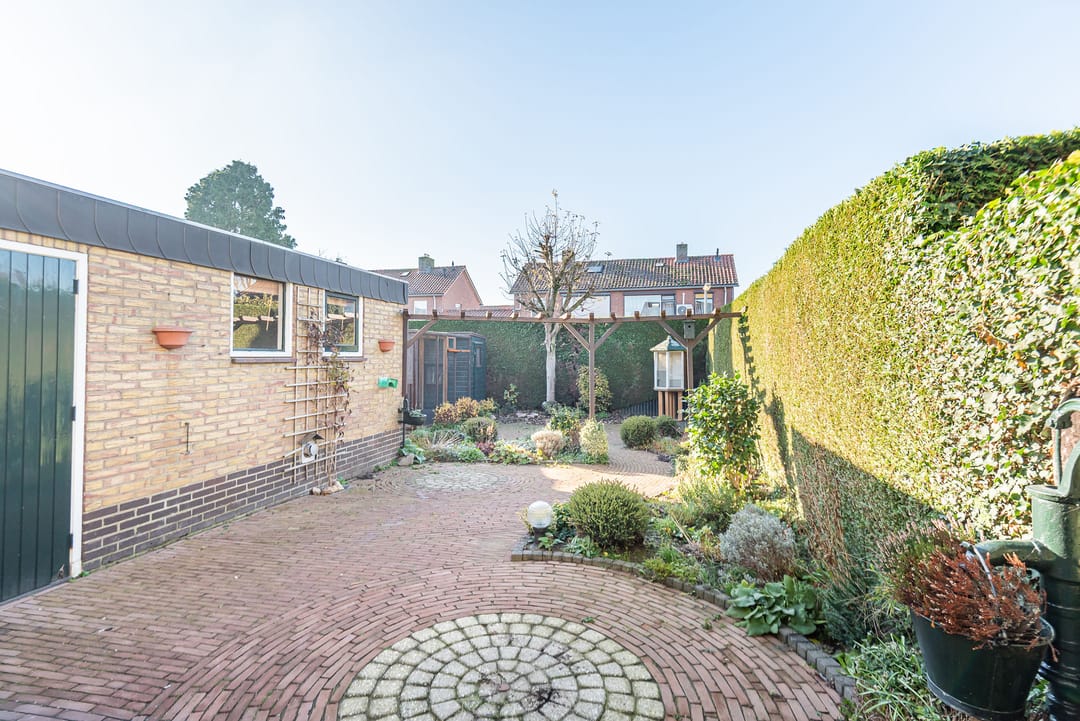 Foto 38 van Ds van Dijkstraat 33