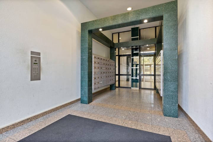 Photo 5 of Van Weerden Poelmanlaan 46