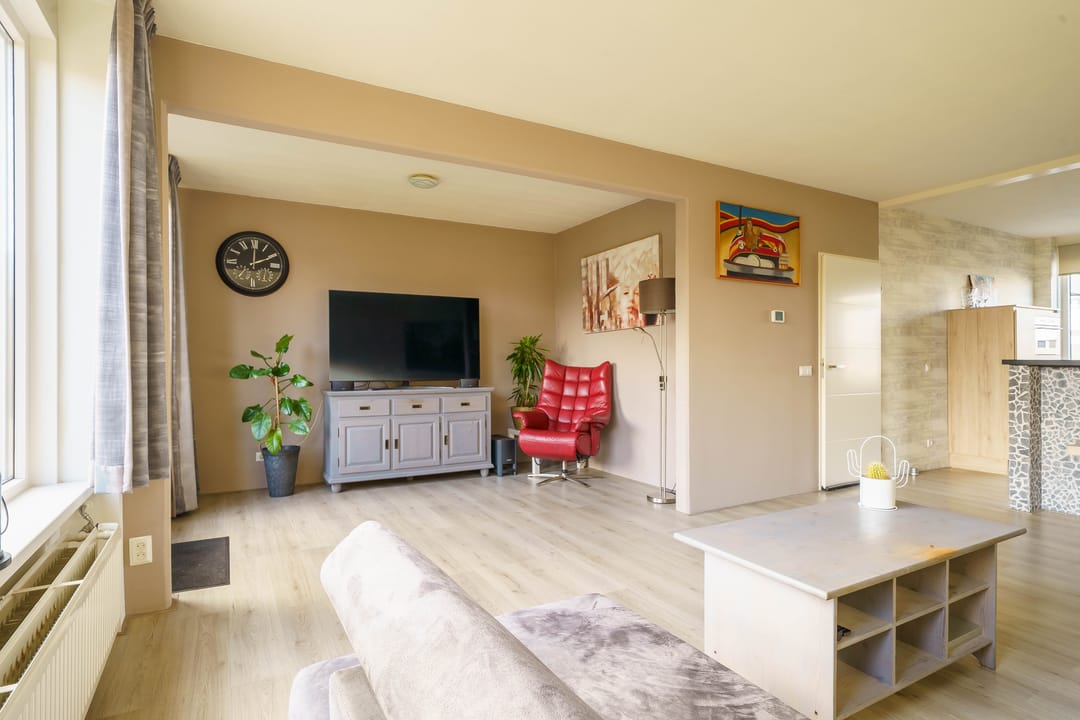 Foto 13 van Vlaardingenstraat 48