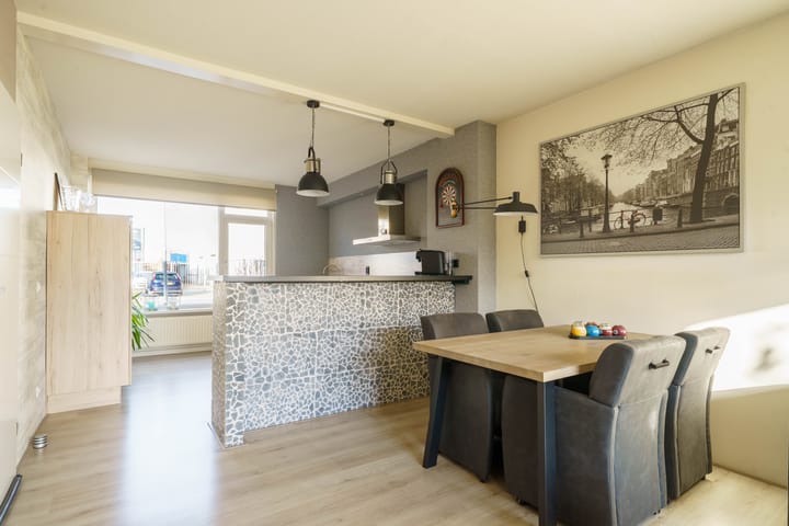 Foto 17 van Vlaardingenstraat 48