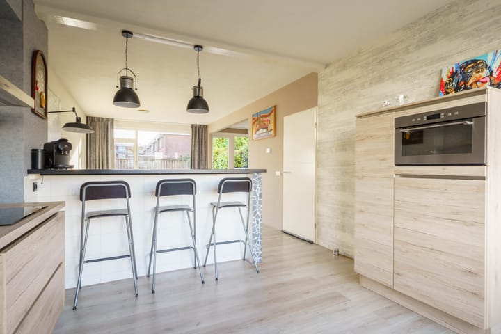 Foto 21 van Vlaardingenstraat 48