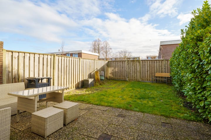 Foto 33 van Vlaardingenstraat 48