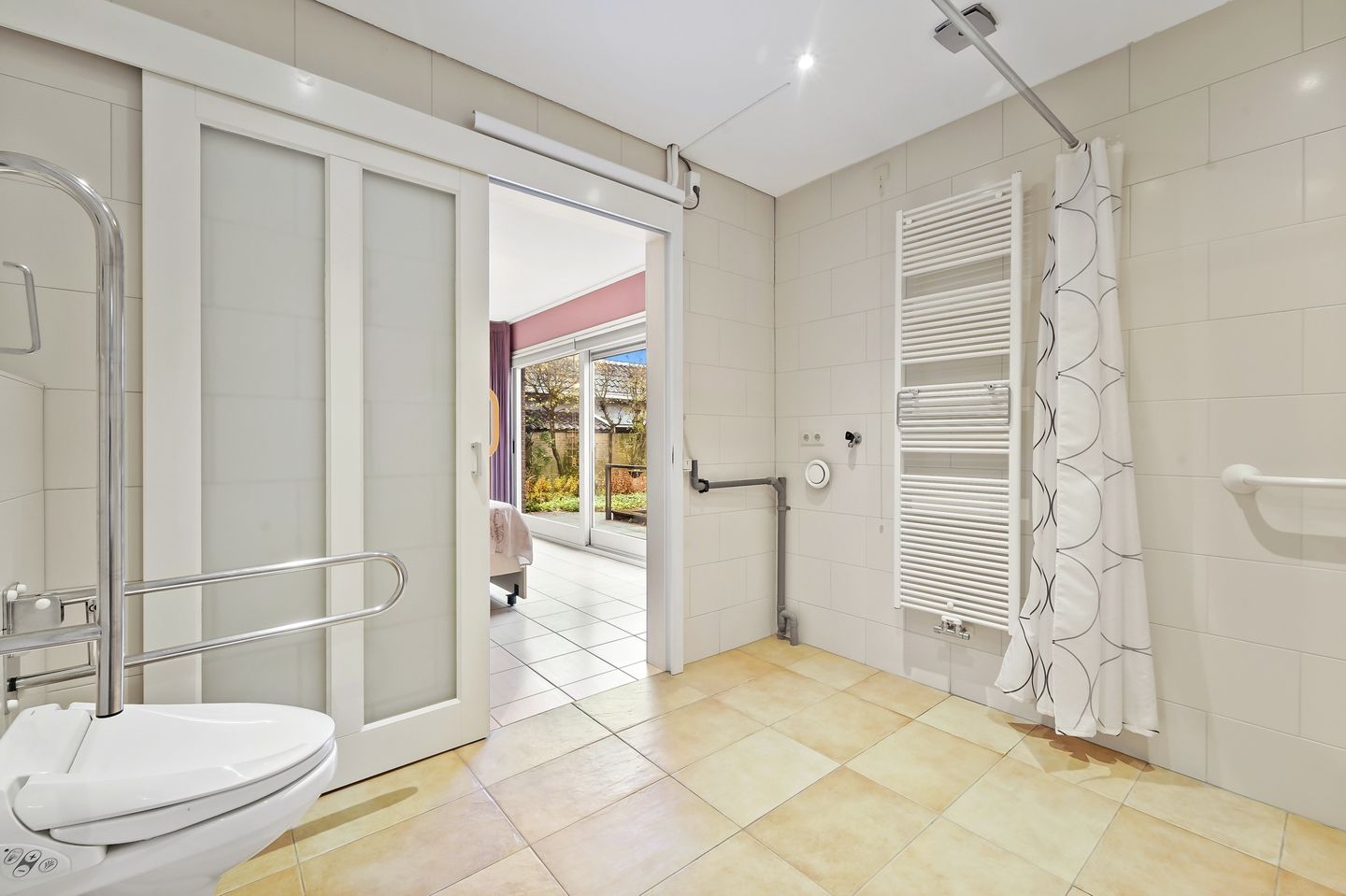 Foto 19 van Woudseweg 8