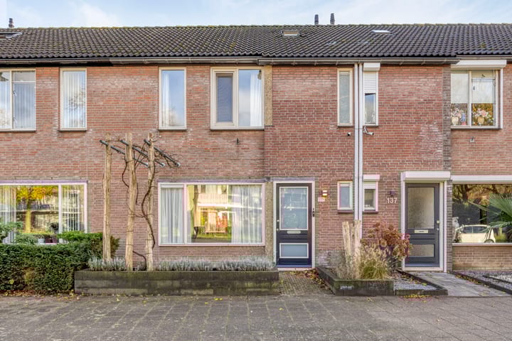 Photo 5 of Alpenlaan 139