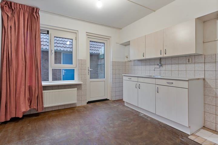 Photo 10 of Schoolstraat 5