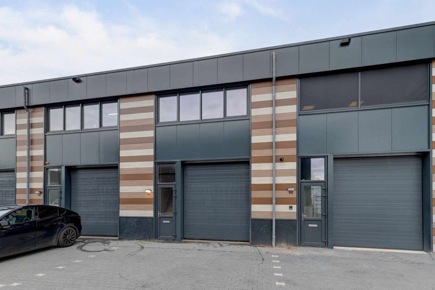 View photo 2 of Marconiweg 18-d0006