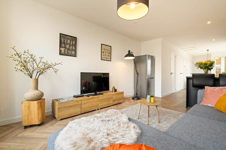 Foto 9 van Haarlemmerdijk 30-4