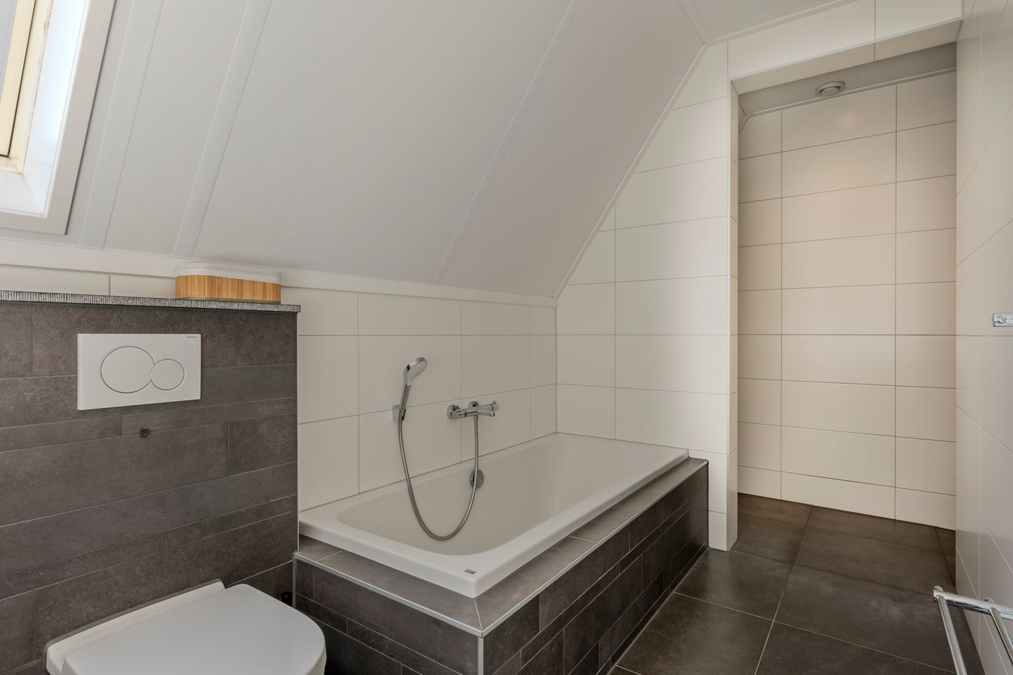 Photo 25 of Spieker 44