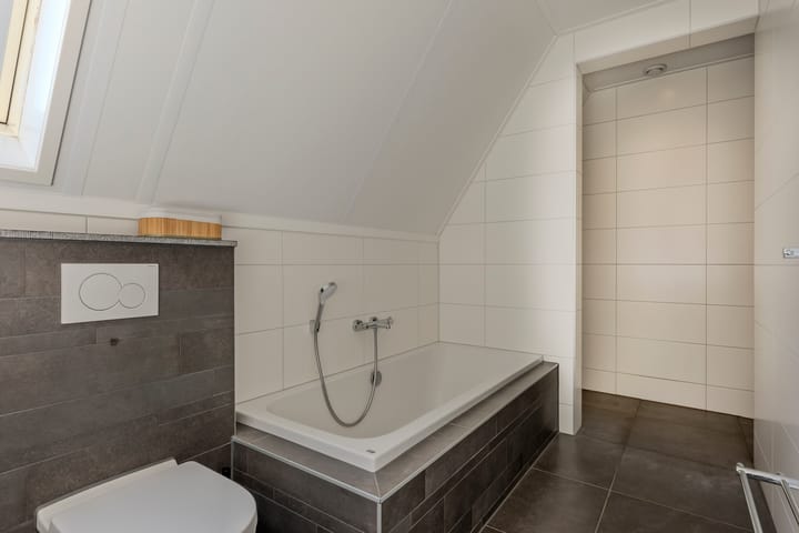 Foto 25 van Spieker 44