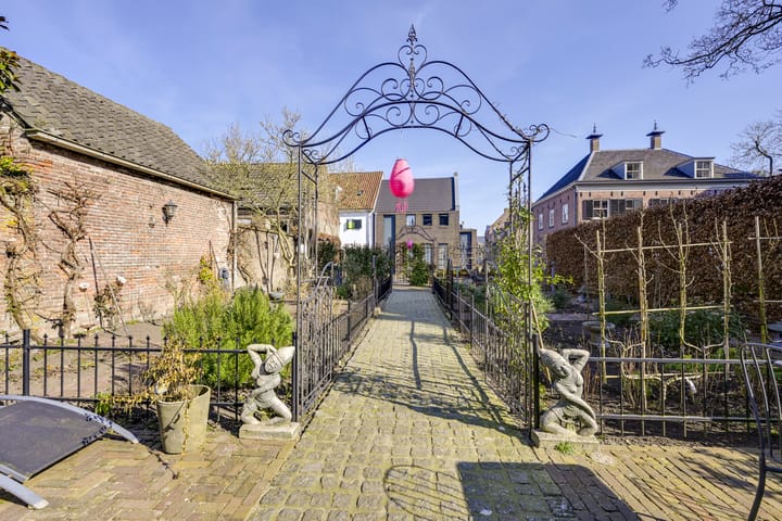 Foto 81 van Voorstraat 106