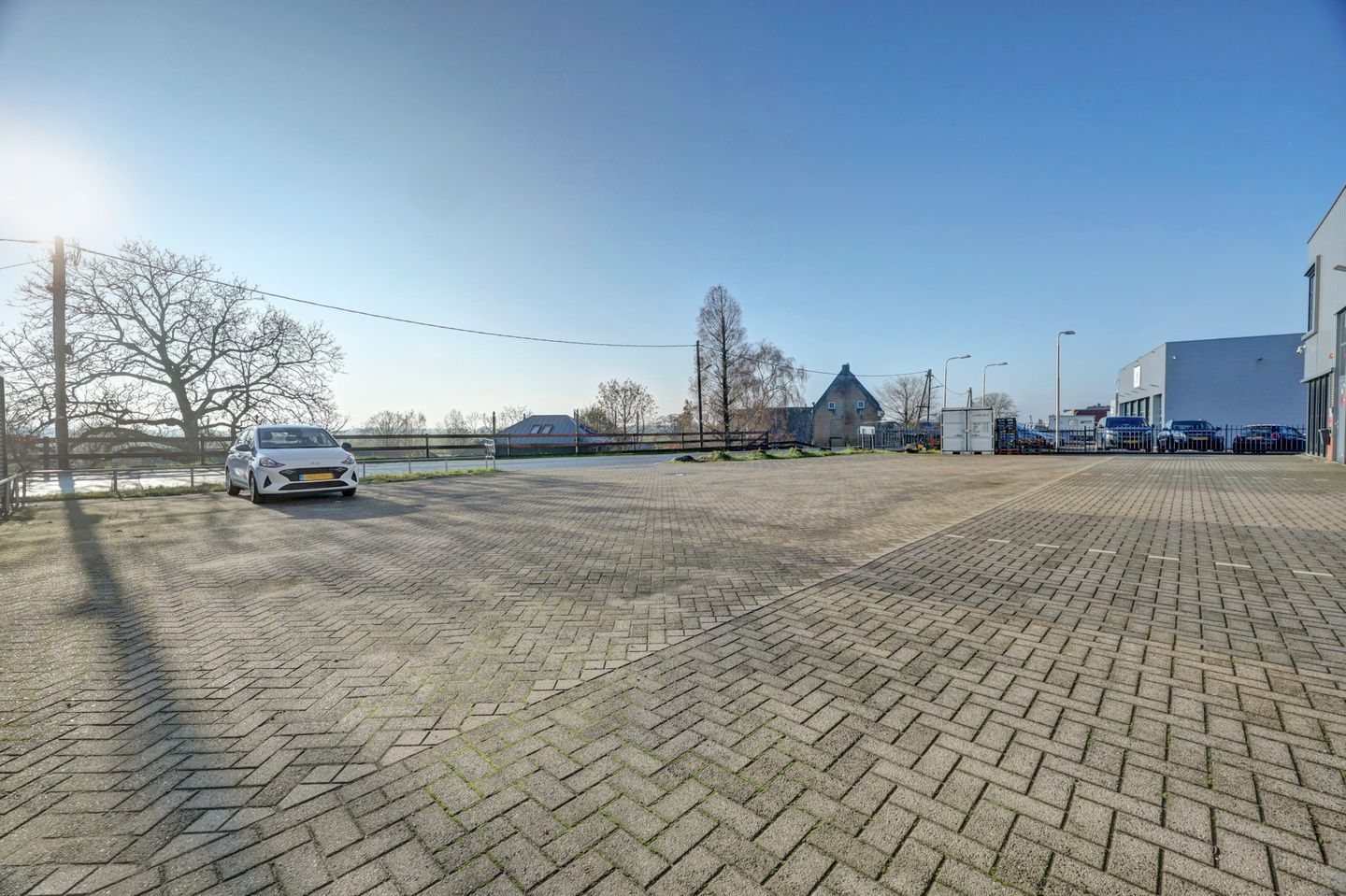 View photo 4 of Middelblok 218