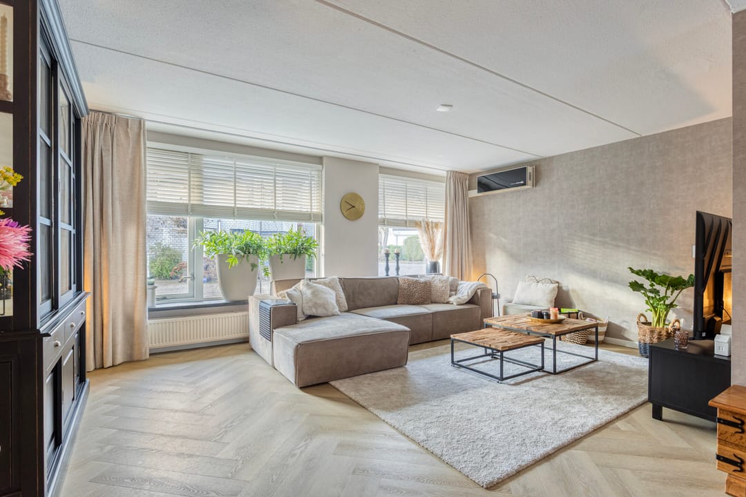 Photo 2 of Hoensbroekstraat 9