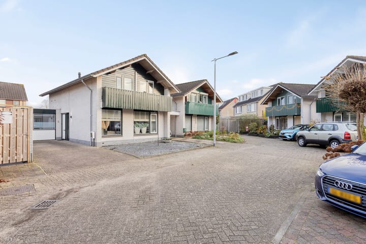 Photo 43 of Hoensbroekstraat 9