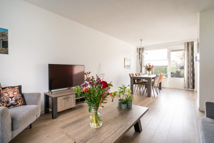 Foto 8 van Parallelweg 12