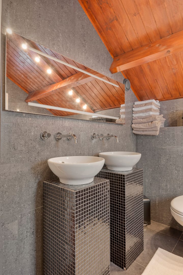 Photo 41 of Hoensbroekstraat 9