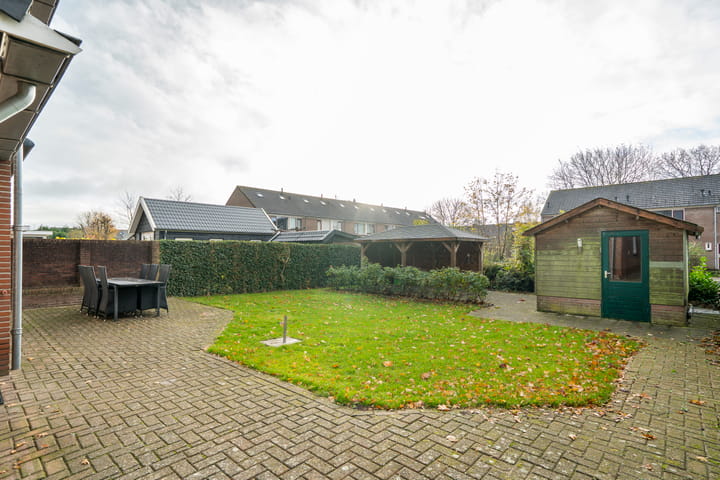 Foto 33 van Parallelweg 12