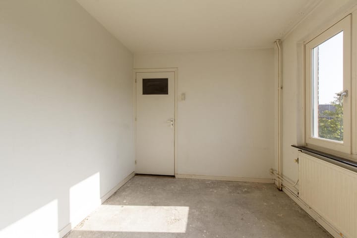 Photo 10 of Prins Hendrikstraat 41